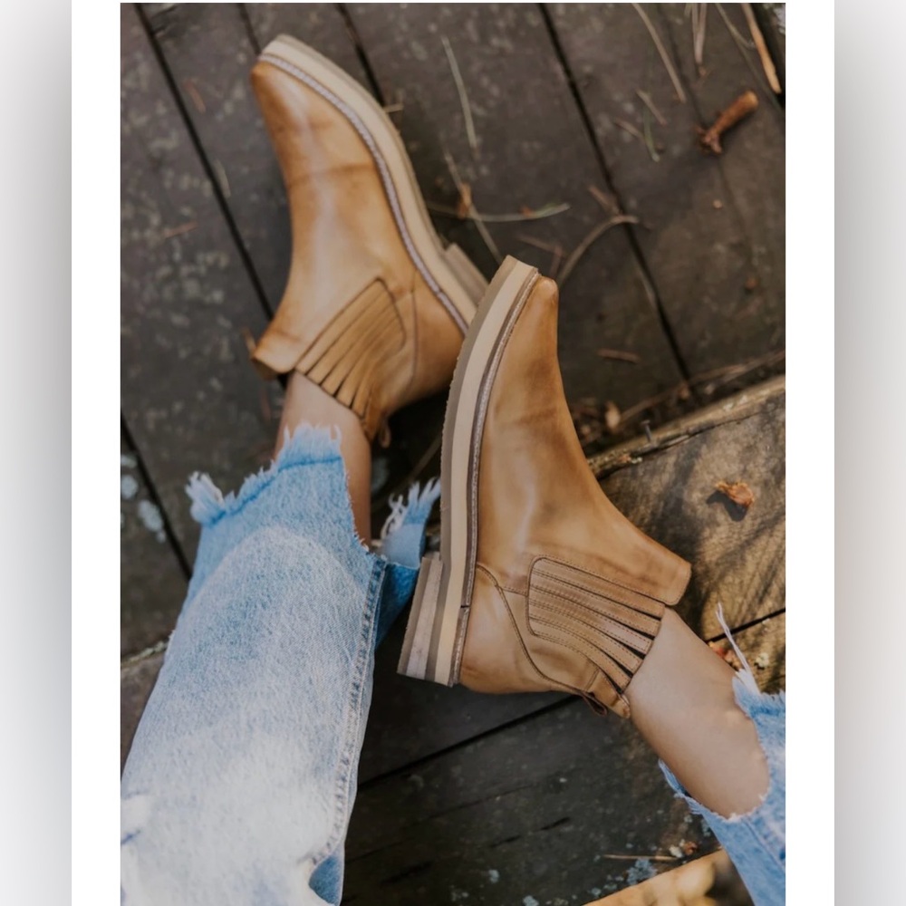 ROOLEE Prince Booties. Womens size 9